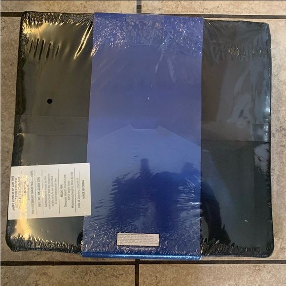 New! ROSCOE BLACK CONTOURED LUMBAR CUSHION WITH STRAPS - Picture 3 of 5